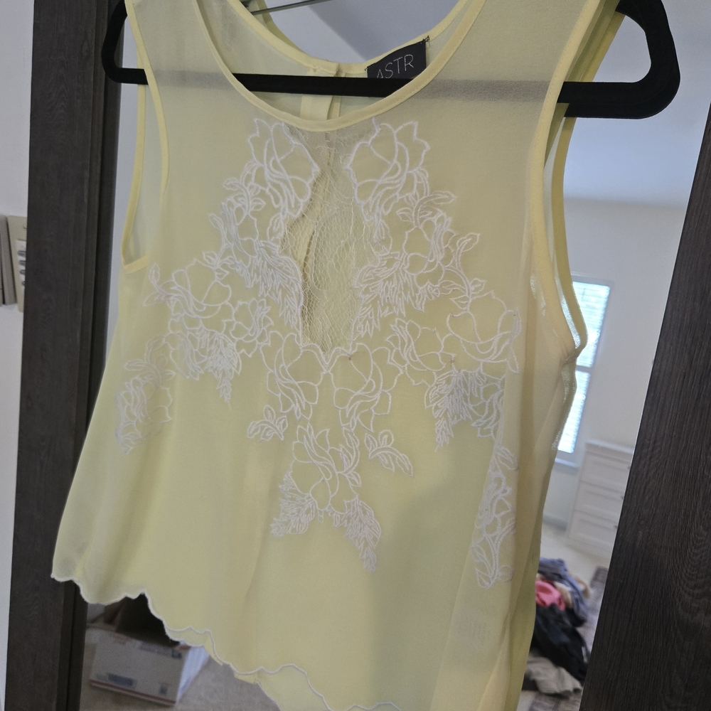 ASTR Yellow Sleeveless Top with White Embroidery, Medium